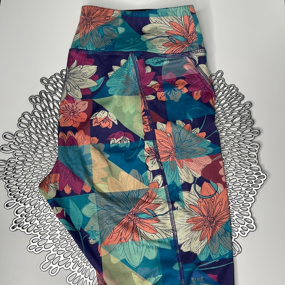 Slightly worn medium Lularoe Jade athletic leggings